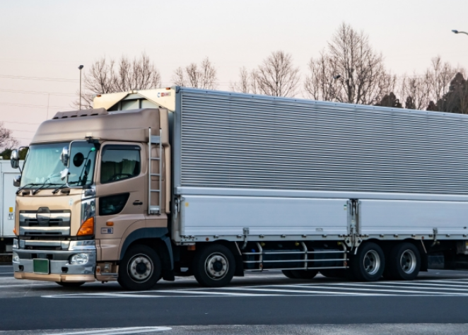 中古トラック投資(1年償却)